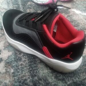 Jordan Kids Black and Red Low-Top Sneakers